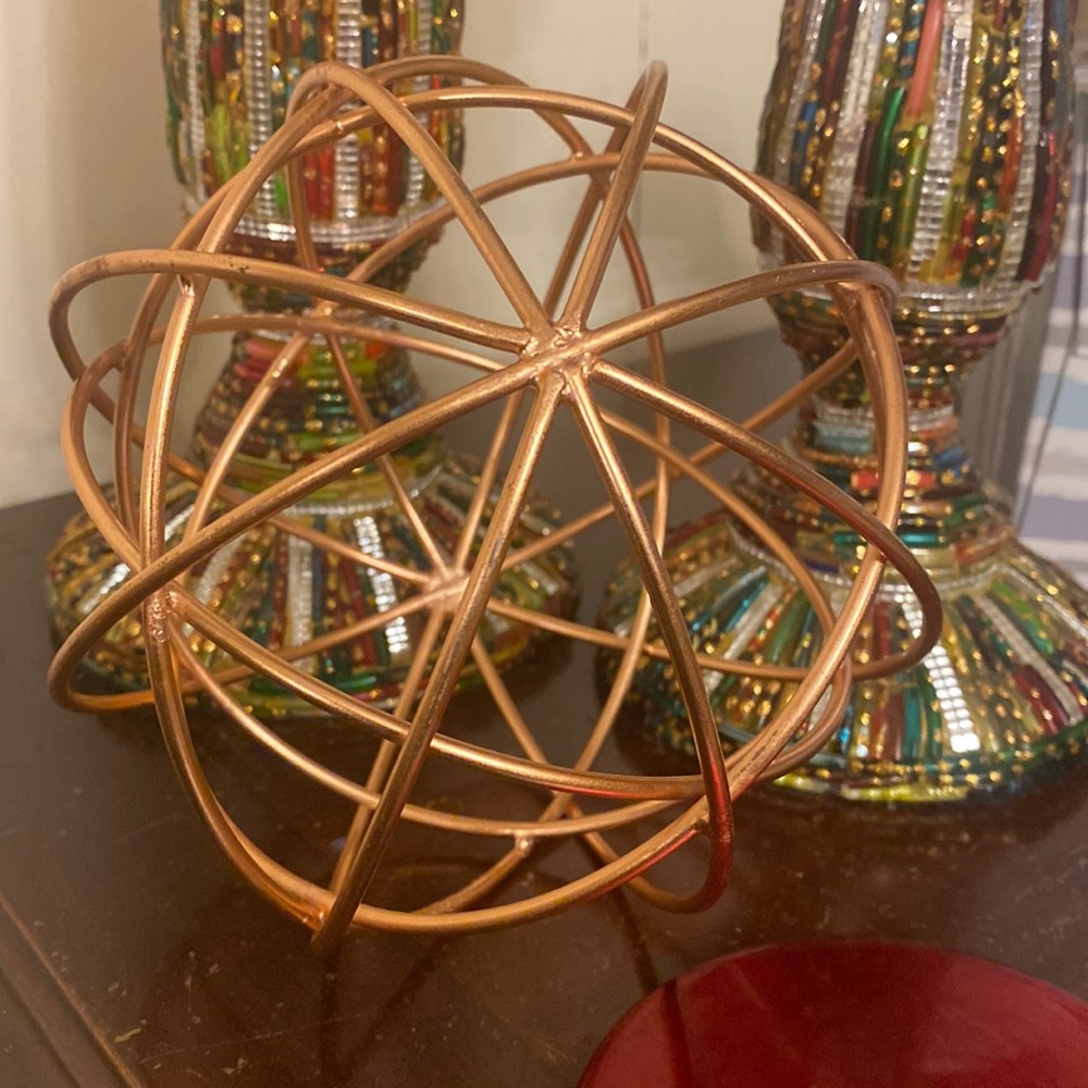 Copper Color Wired Shaped Ball Decor